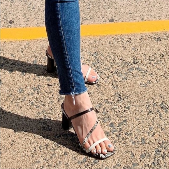 Marc Fisher Snakeskin ‘Aliana’ Sandals Block Heel Bloggers Favorite Size 9.5 - Picture 7 of 16